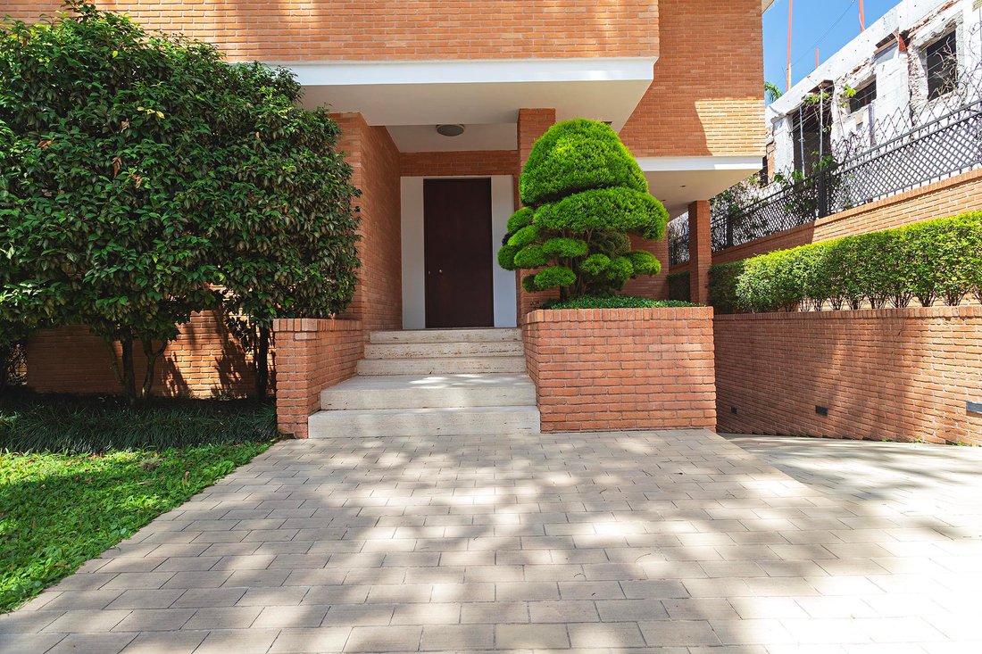 House in São Paulo, State of São Paulo, Brazil 2 - 17048702