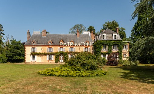 Villa in Saint-Antonin-de-Sommaire, Normandy, France 1
