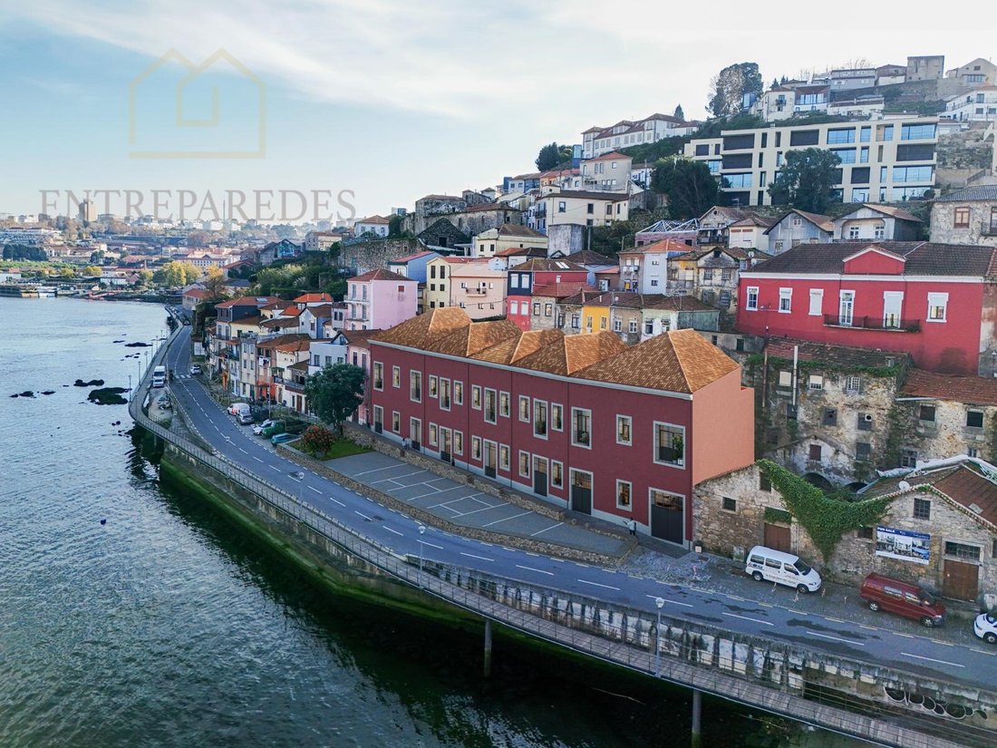 Apartment in Santa Marinha e Sao Pedro da Afurada, Porto District, Portugal 2 - 17057741