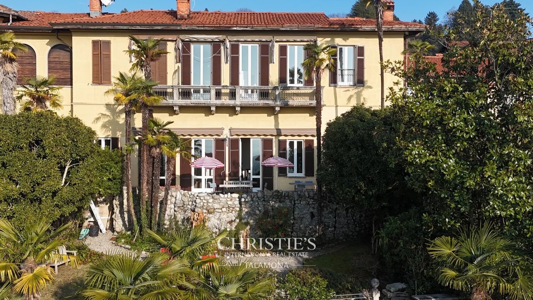 Villa in Besozzo, Lombardy, Italy 2 - 17049193