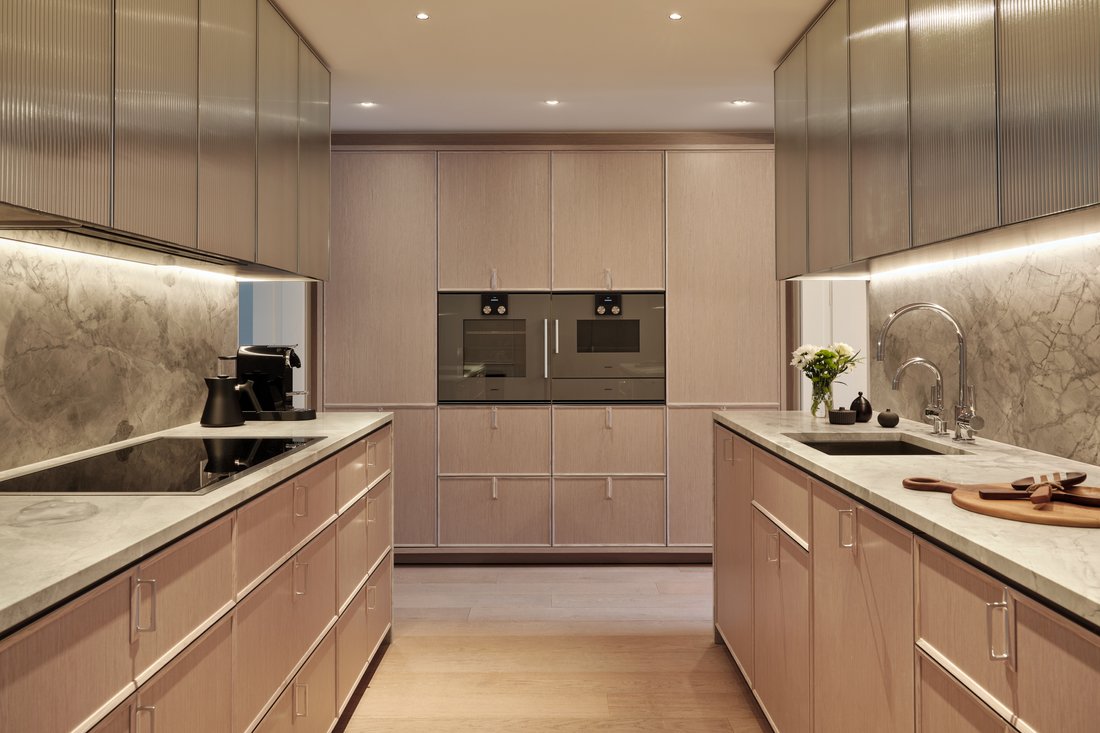 Apartment in Mayfair, Westminster, England 3 - 17049257