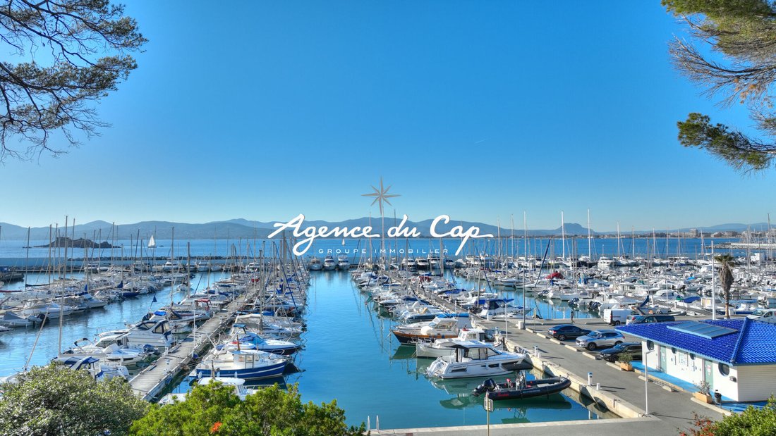 Villa in Plateau Notre Dame Sud-Bord de mer-Beaurivage, Saint-Raphaël, France 4 - 15190593