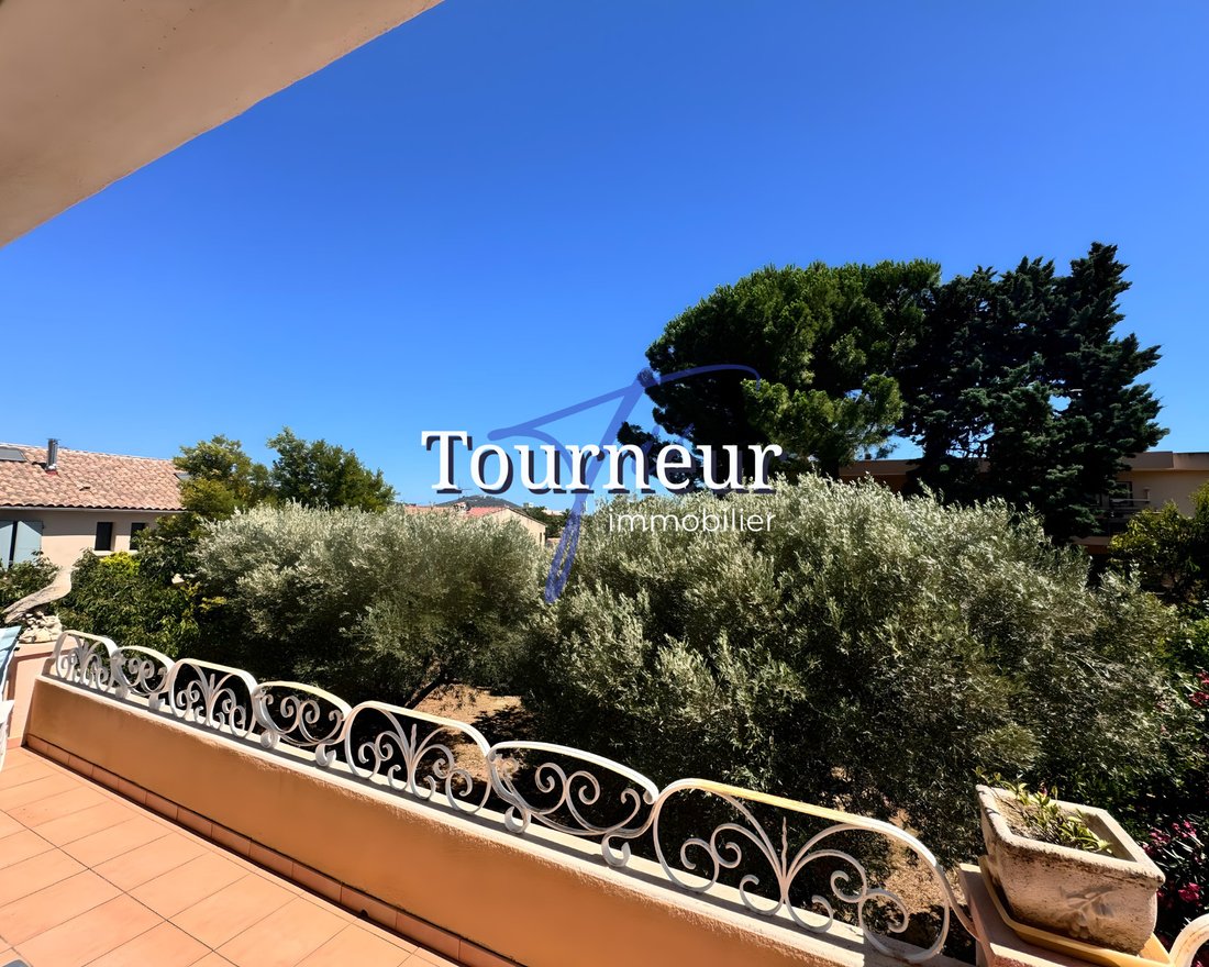 Villa in Nord, Sanary-sur-Mer, France 4 - 17051220