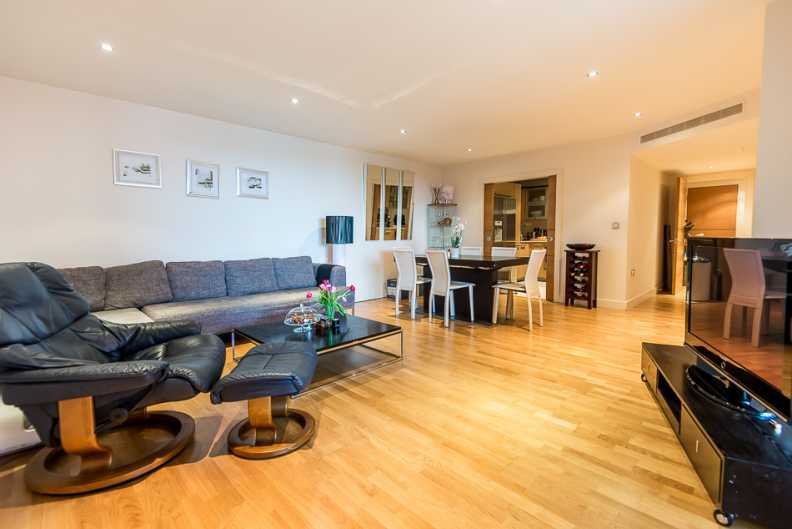Apartment in Walham Green, Hammersmith and Fulham, England 2 - 17055500