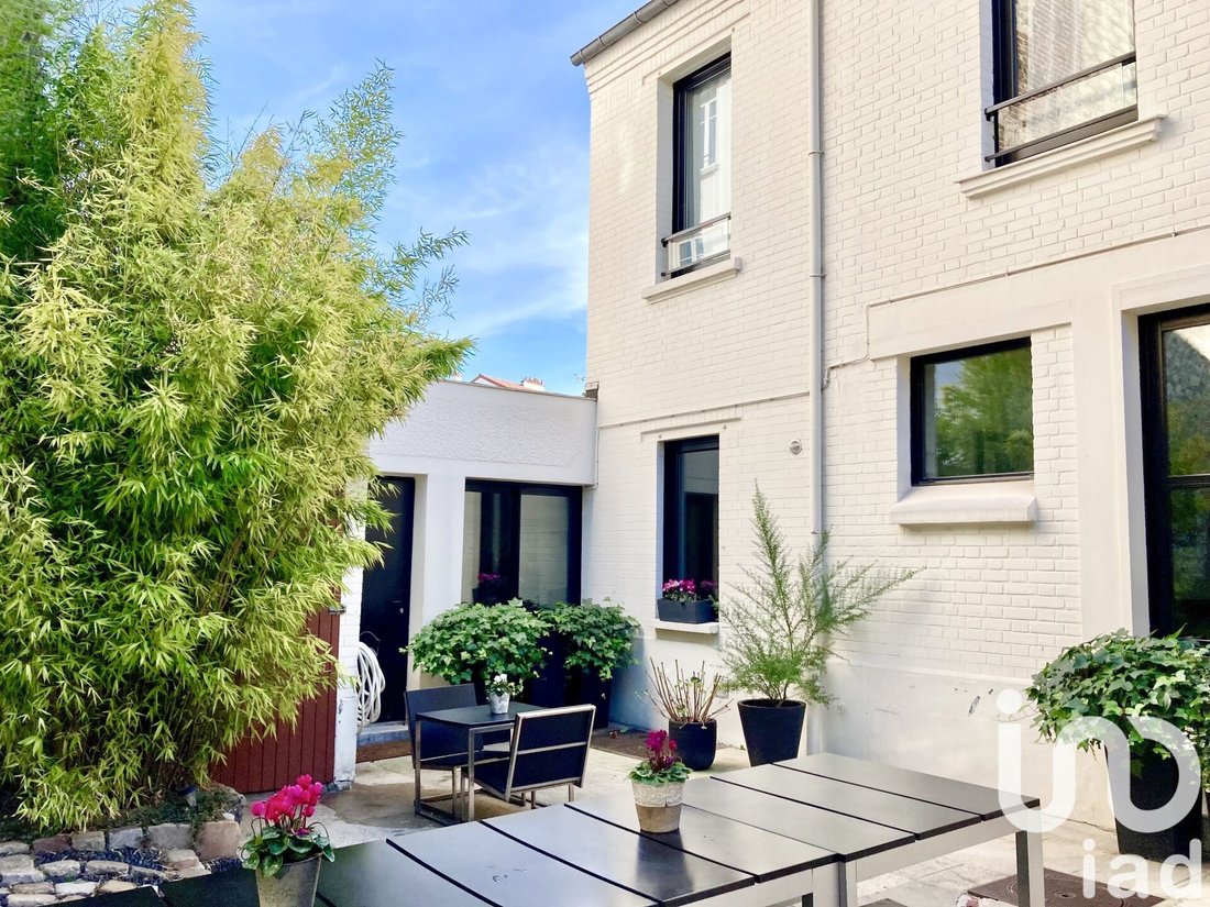 House in Arrondissement of Bobigny, Ile-de-France, France 5 - 17052705