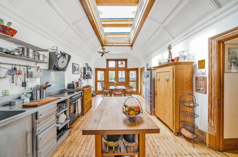Apartment in Belsize Park, Camden, England 1 - 17055492