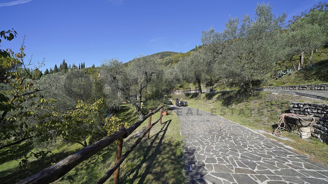 Villa in Gardone Riviera, Lombardy, Italy 2 - 17059688