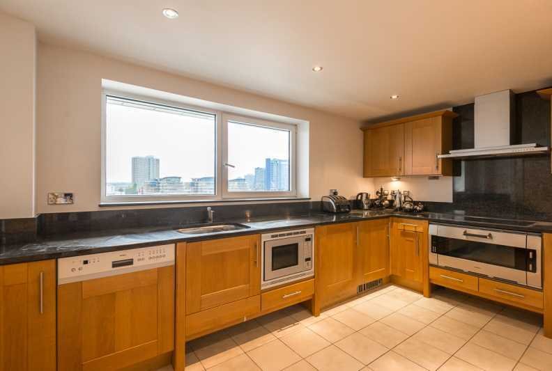 Apartment in Walham Green, Hammersmith and Fulham, England 3 - 17055391
