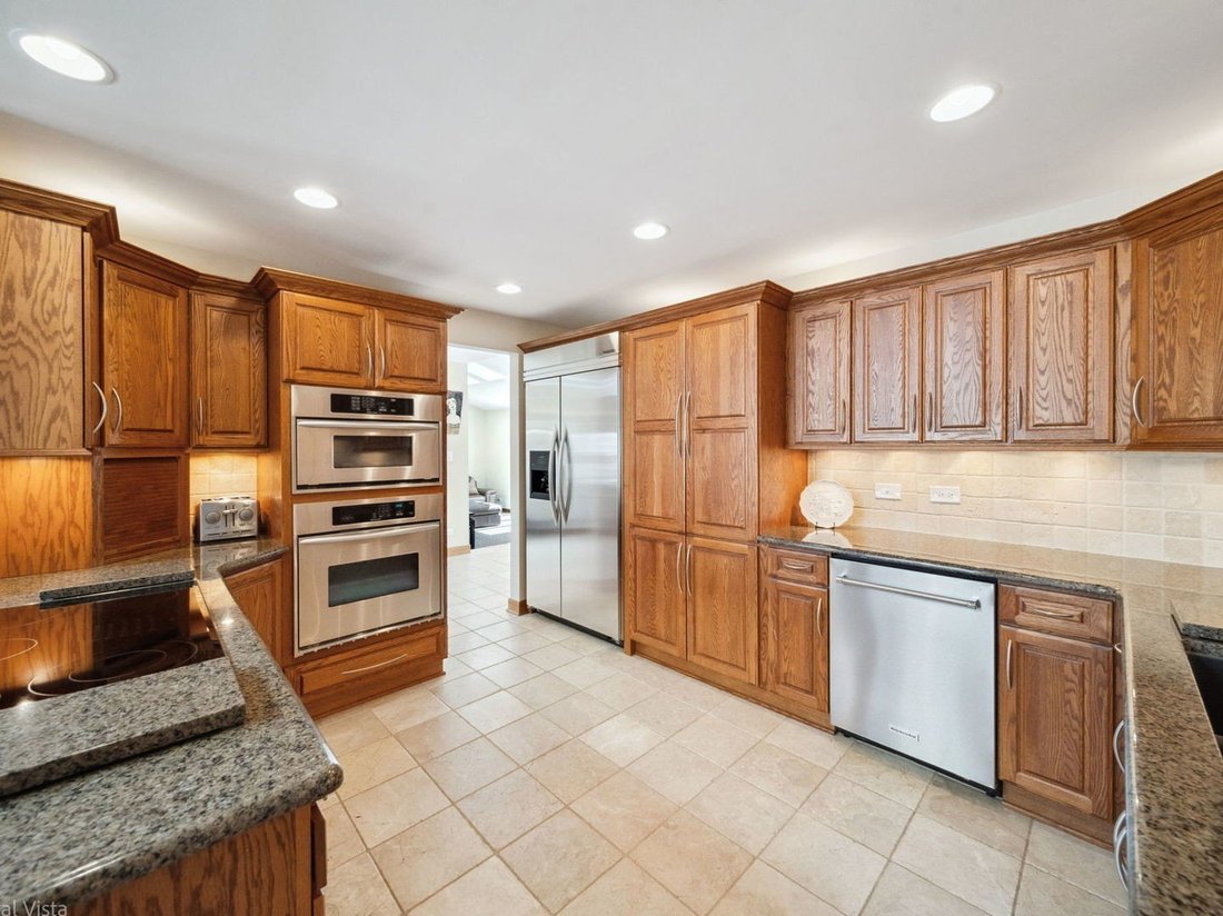 House in Lombard, Illinois, United States 2 - 17057129