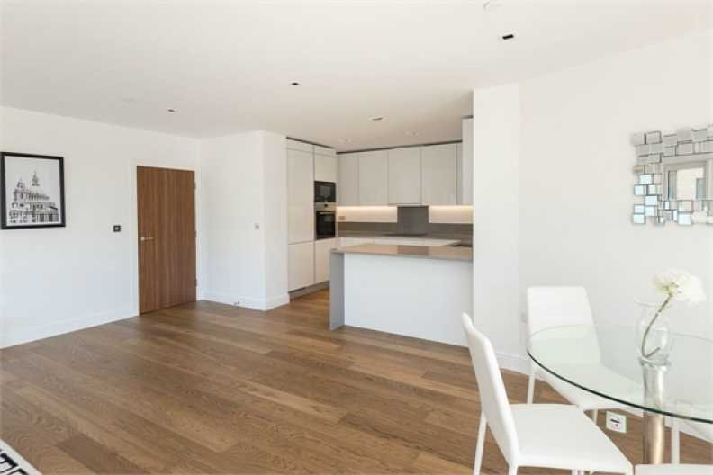 Apartment in Ealing (London Borough of Ealing), Ealing, England 3 - 17055460