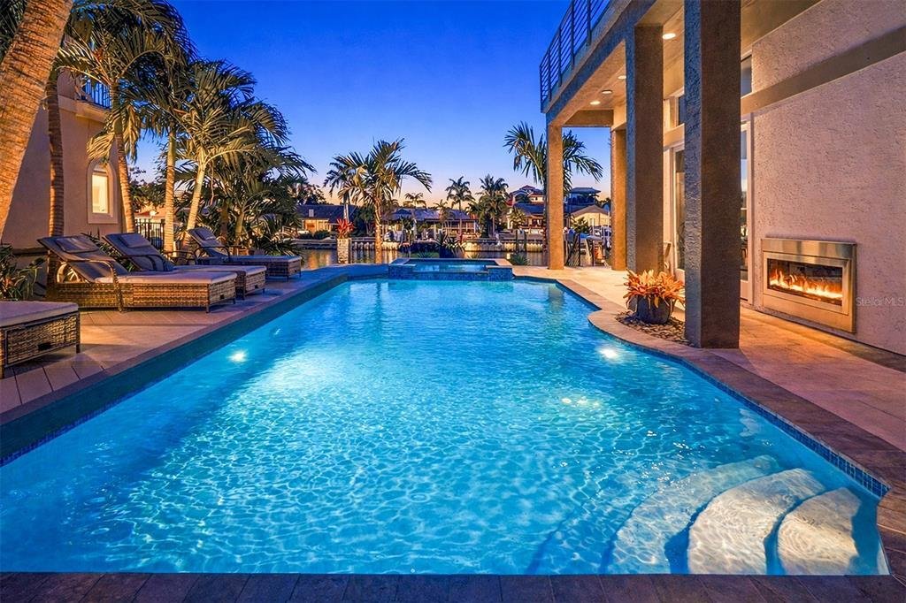 House in St. Petersburg, Florida, United States 3 - 17047396