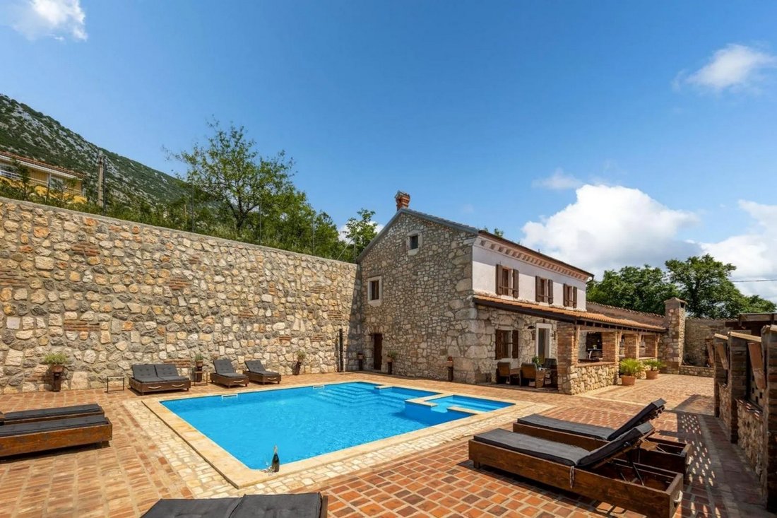 Villa in Vinodolska opcina, Primorje-Gorski Kotar County, Croatia 3 - 17059622