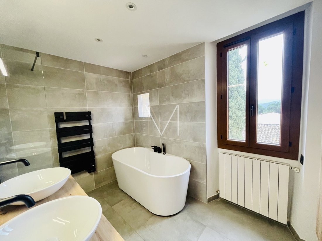 House in Le Plan-de-la-Tour, Provence-Alpes-Côte d'Azur, France 5 - 17023182