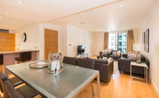Apartment in Walham Green, Hammersmith and Fulham, England 1