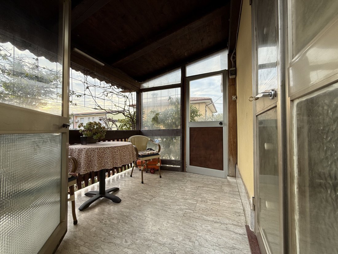 House in Lazise, Veneto, Italy 4 - 17056990