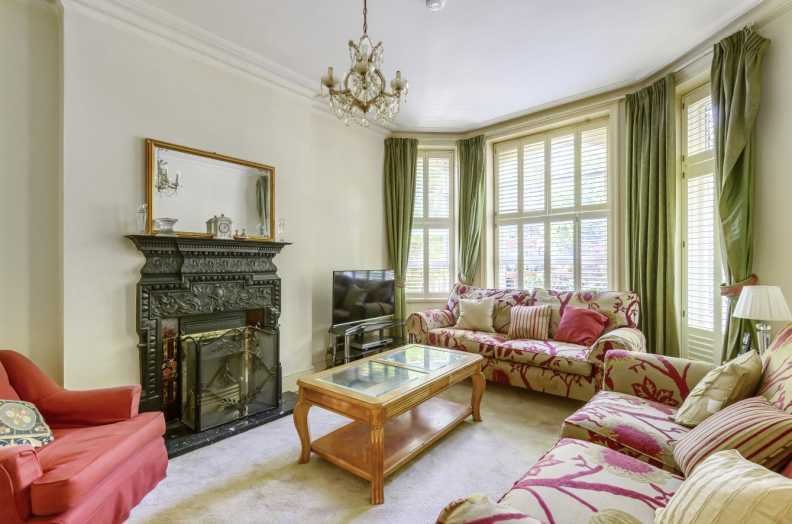 Townhouse in Gospel Oak, Camden, England 2 - 17055206