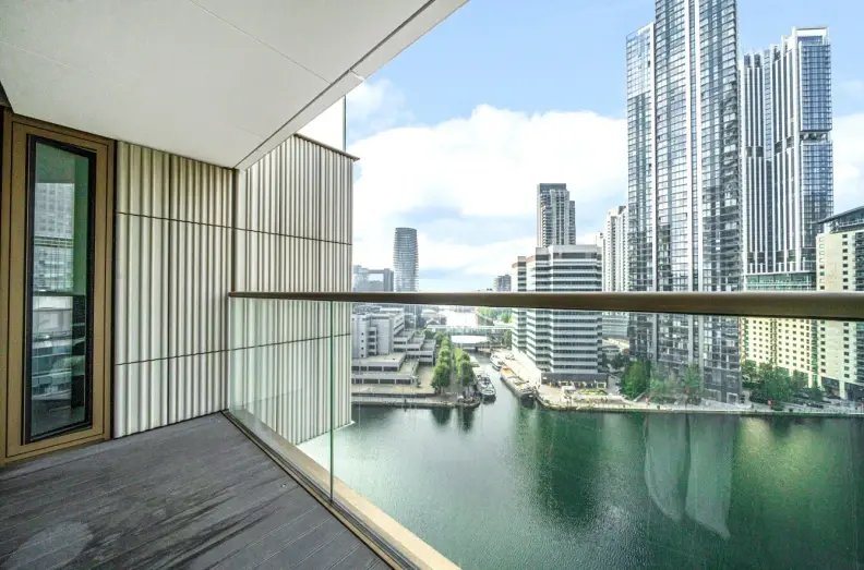 Apartment in Poplar, Tower Hamlets, England 2 - 17055432