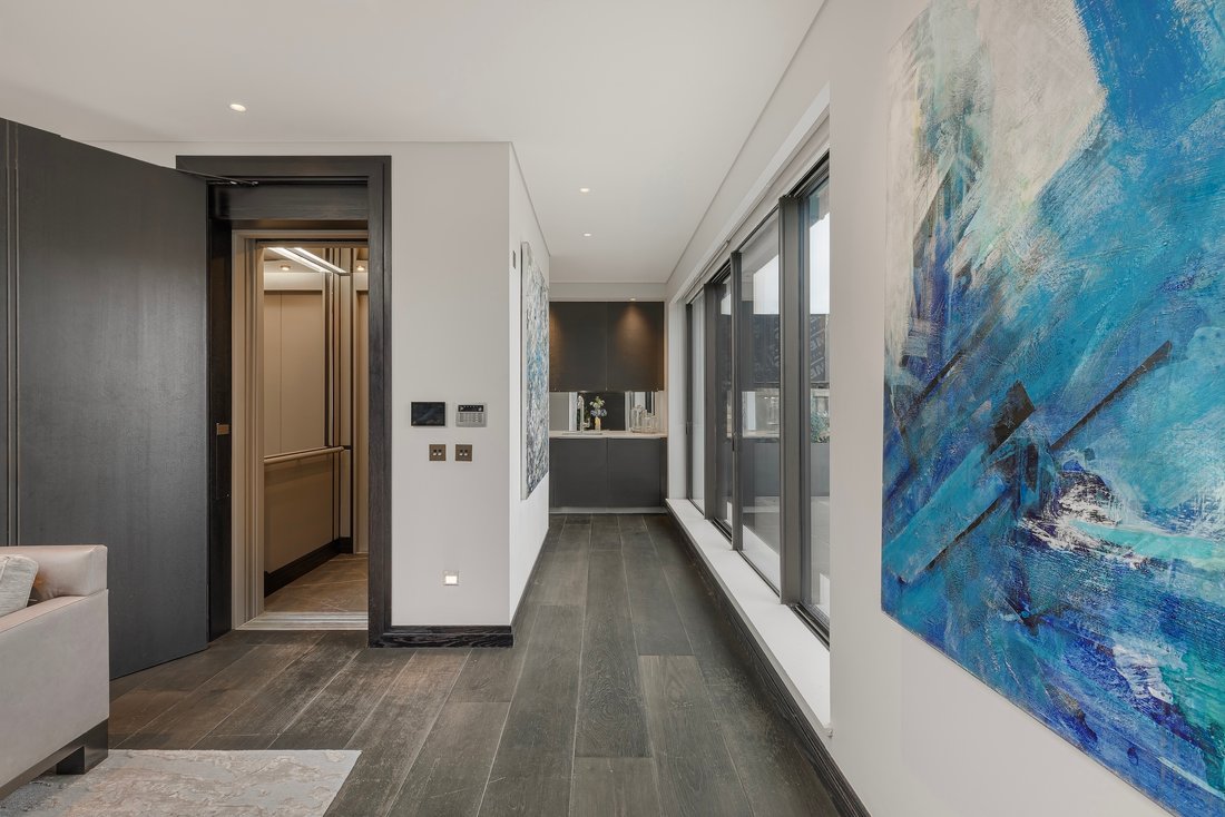 Apartment in Brompton, Kensington And Chelsea, England 3 - 17049695