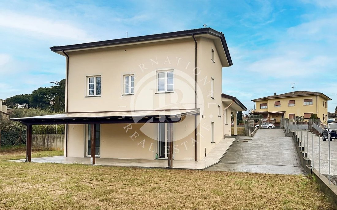 Apartment in Center, Capannori, Tuscany 4 - 17049122