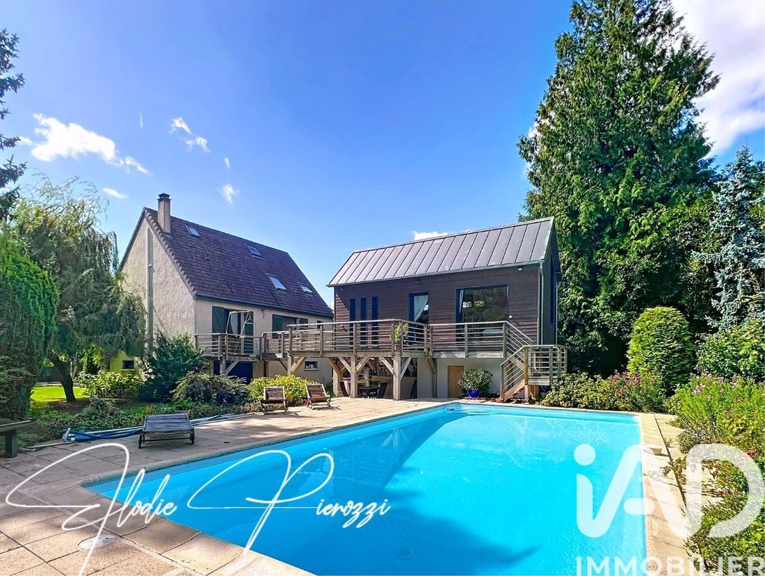 House in Vaux-sur-Seine, Ile-de-France, France 1 - 16142539