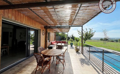House in Casse Martin, L'Isle-Jourdain, France 1