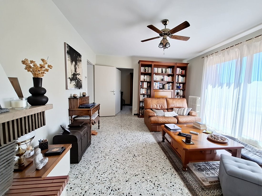 Villa in Trans-en-Provence, Provence-Alpes-Côte d'Azur, France 4 - 17047600