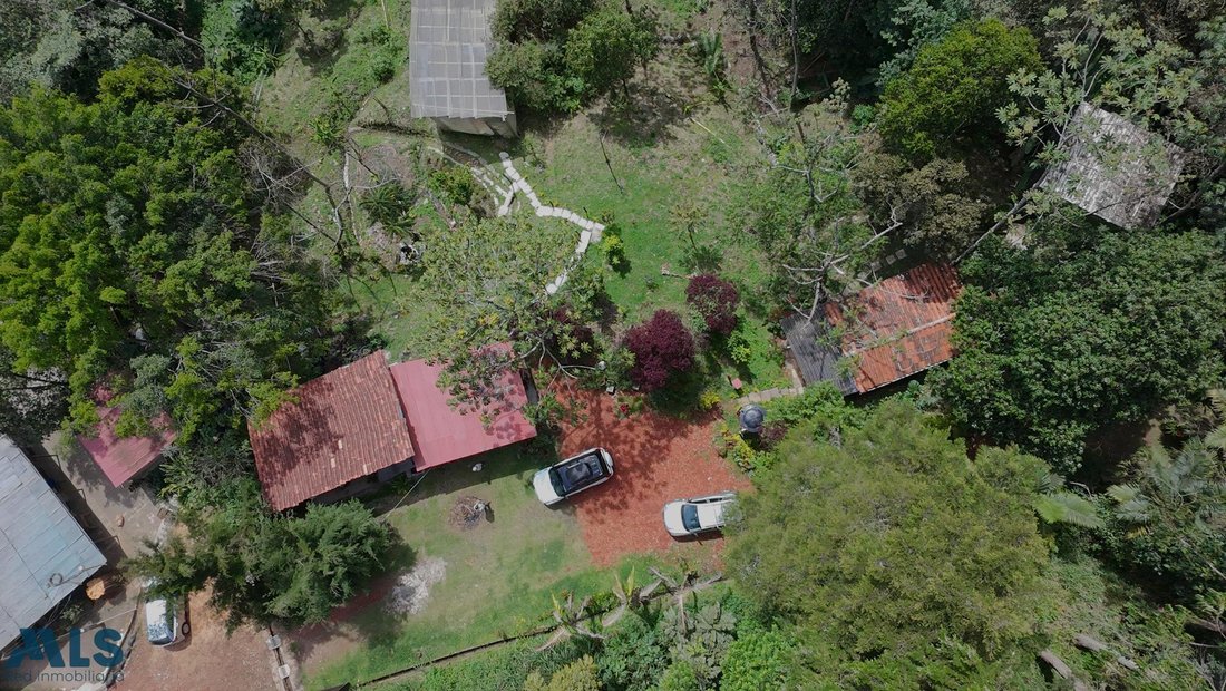 Land in Medellín, Antioquia, Colombia 2 - 17049277