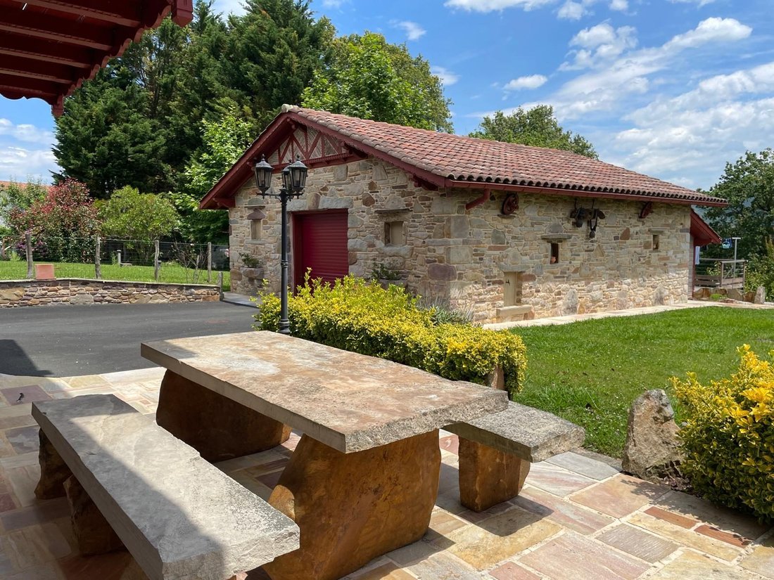 House in Saint-Pée-sur-Nivelle, Nouvelle-Aquitaine, France 4 - 17052909