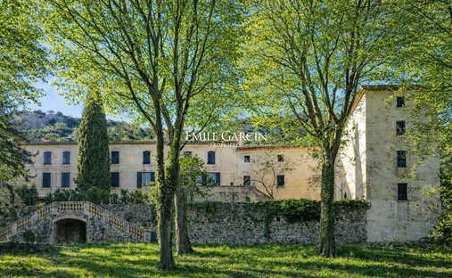 Villa a Anduze, Occitania, Francia 1