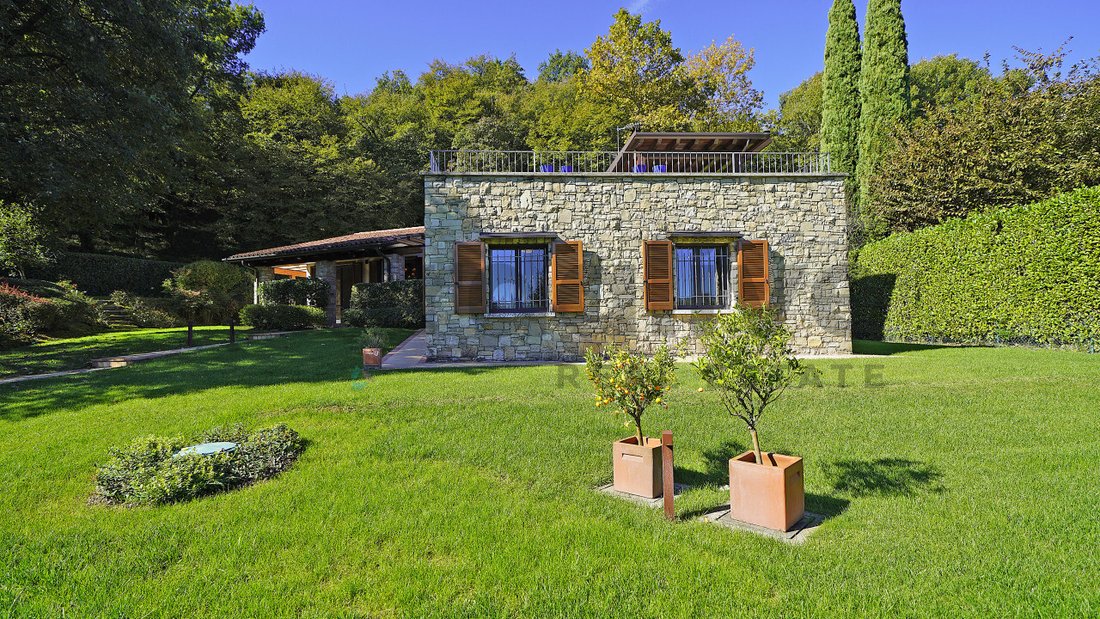 Villa in San Felice del Benaco, Lombardy, Italy 3 - 17051935