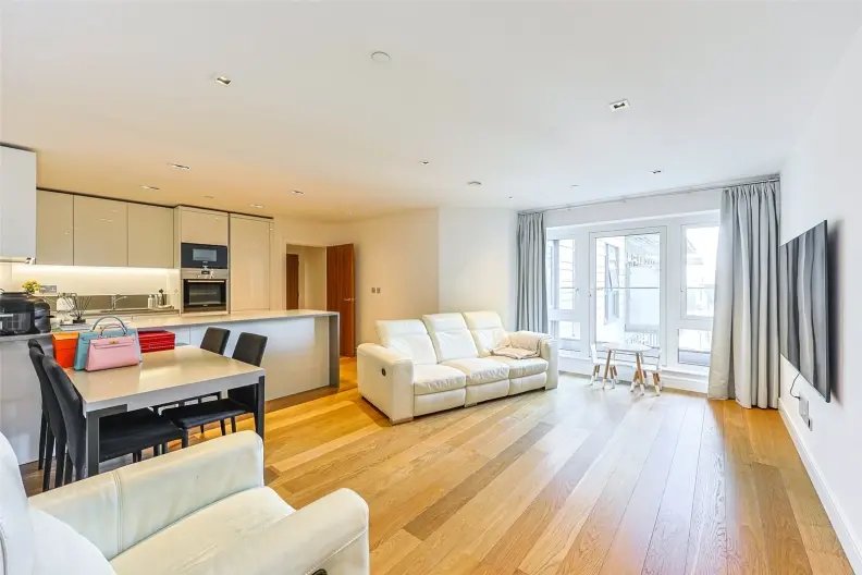 Apartment in Ealing (London Borough of Ealing), Ealing, England 1 - 17055396