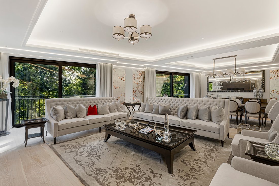 Apartment in Hampstead Garden Suburb, Barnet, England 2 - 17049526