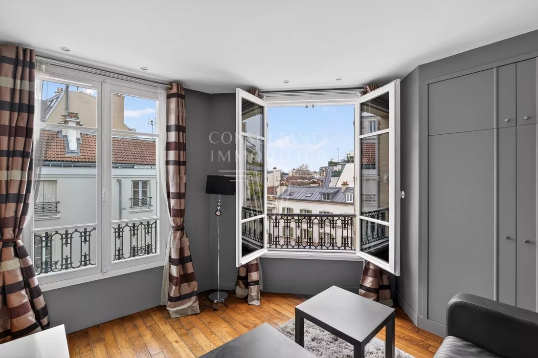 Apartment in Saint James-Général Koenig, Neuilly-sur-Seine, France 1 - 16740062