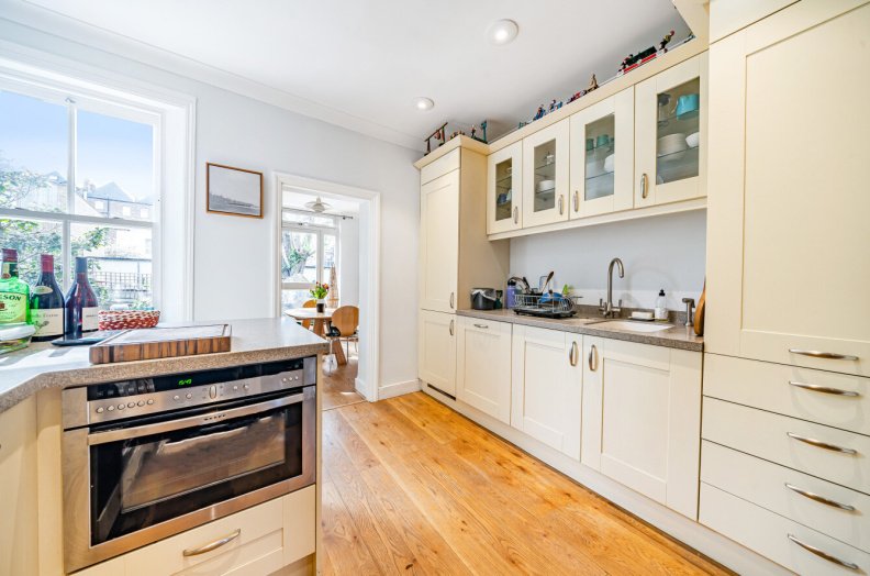 Apartment in Holly Village, Haringey, England 4 - 17055475