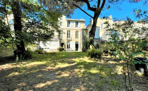 House in Grand Parc-Chartrons-Paul Doumer, Bordeaux, France 1