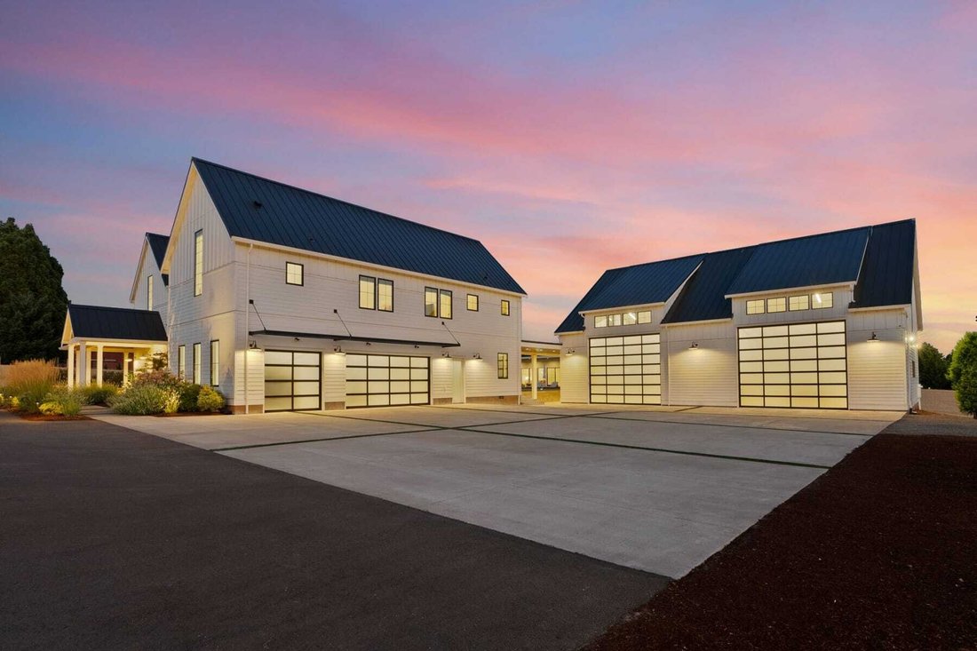 House in West Linn, Oregon, United States 2 - 17051145