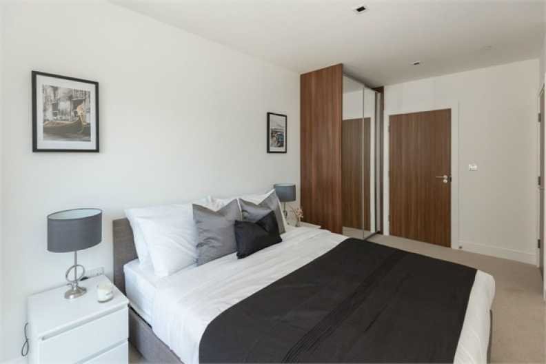 Apartment in Ealing (London Borough of Ealing), Ealing, England 4 - 17055460