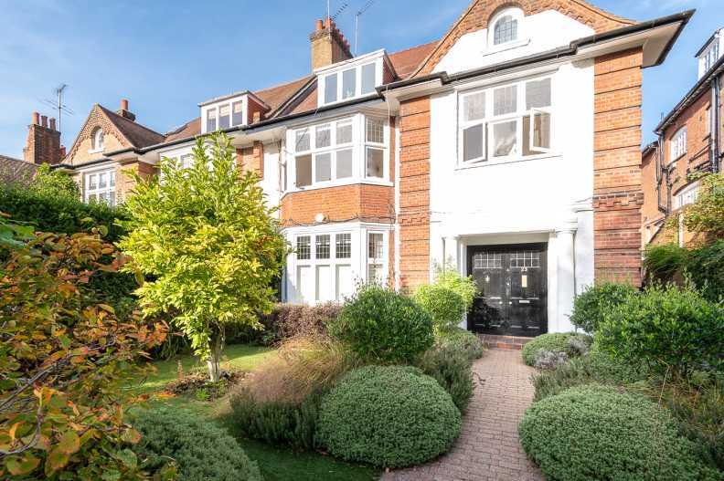 Apartment in Hampstead, Camden, England 1 - 17055454