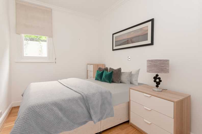 Apartment in Campden Hill, Kensington And Chelsea, England 4 - 17055477
