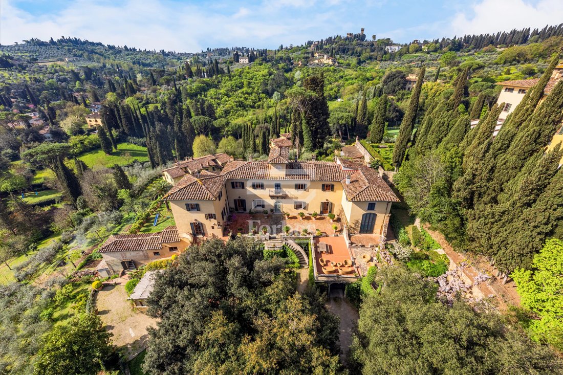 Villa in Pian dei Giullari, Florence, Italy 2 - 17049314