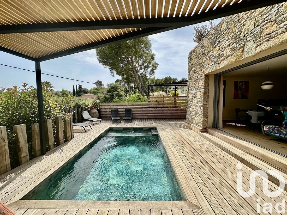 House in La Cadiere-d'Azur, Provence-Alpes-Côte d'Azur, France 2 - 17053034