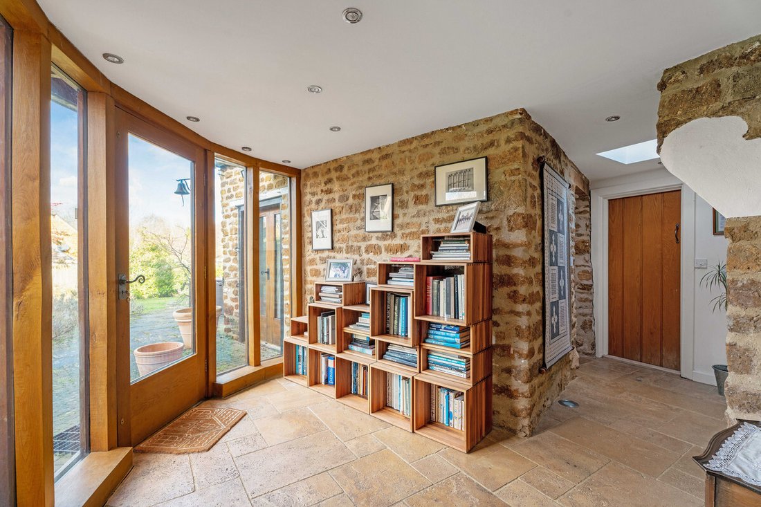 House in Adderbury, England 5 - 17050720
