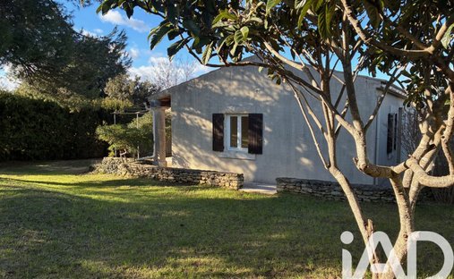 House in Maubec, Provence-Alpes-Côte d'Azur, France 1