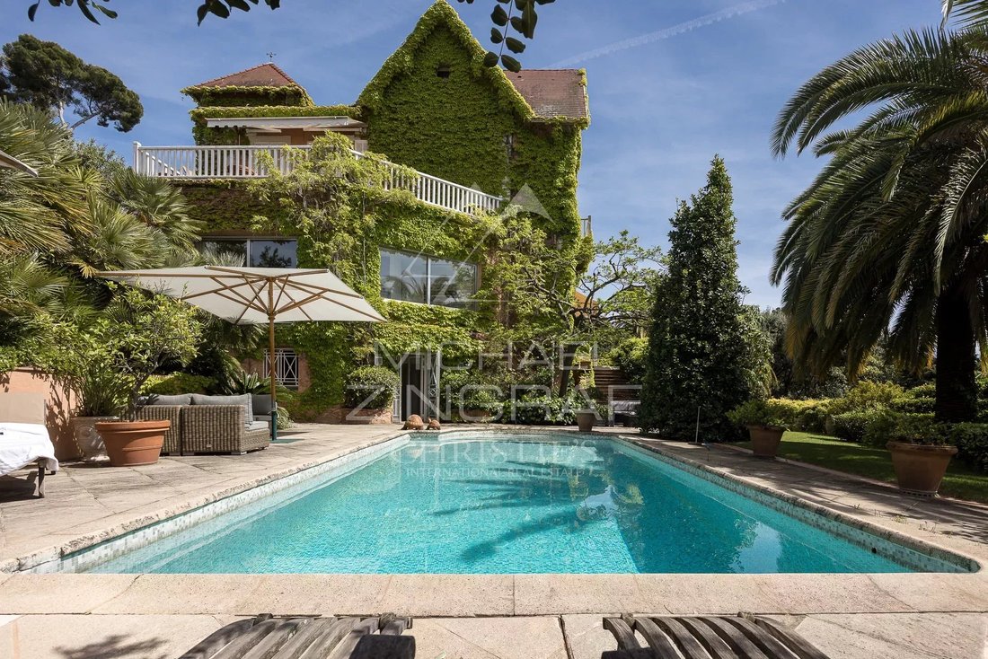 House in Cannes, Provence-Alpes-Côte d'Azur, France 3 - 17048981