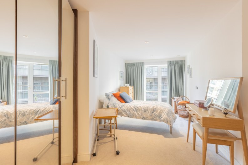 Apartment in Ealing (London Borough of Ealing), Ealing, England 3 - 17055351
