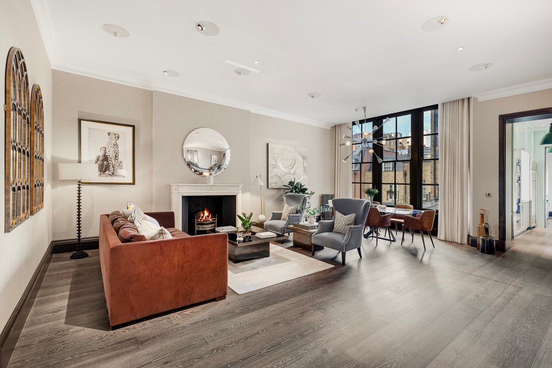Apartment in Mayfair, Westminster, England 1 - 17049744