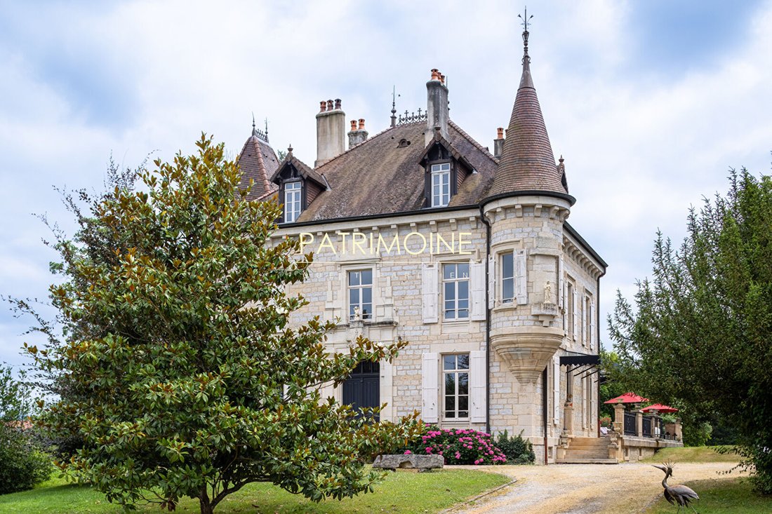 Villa in Villers-Farlay, Bourgogne – Franche-Comté, France 1 - 17048118