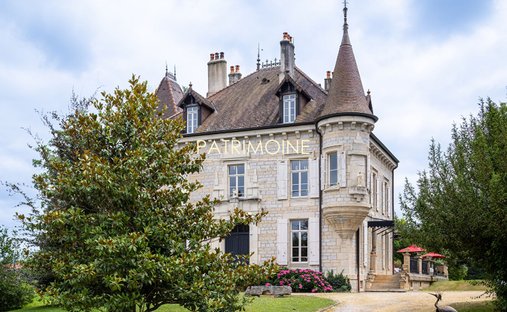 Villa in Villers-Farlay, Bourgogne – Franche-Comté, France 1
