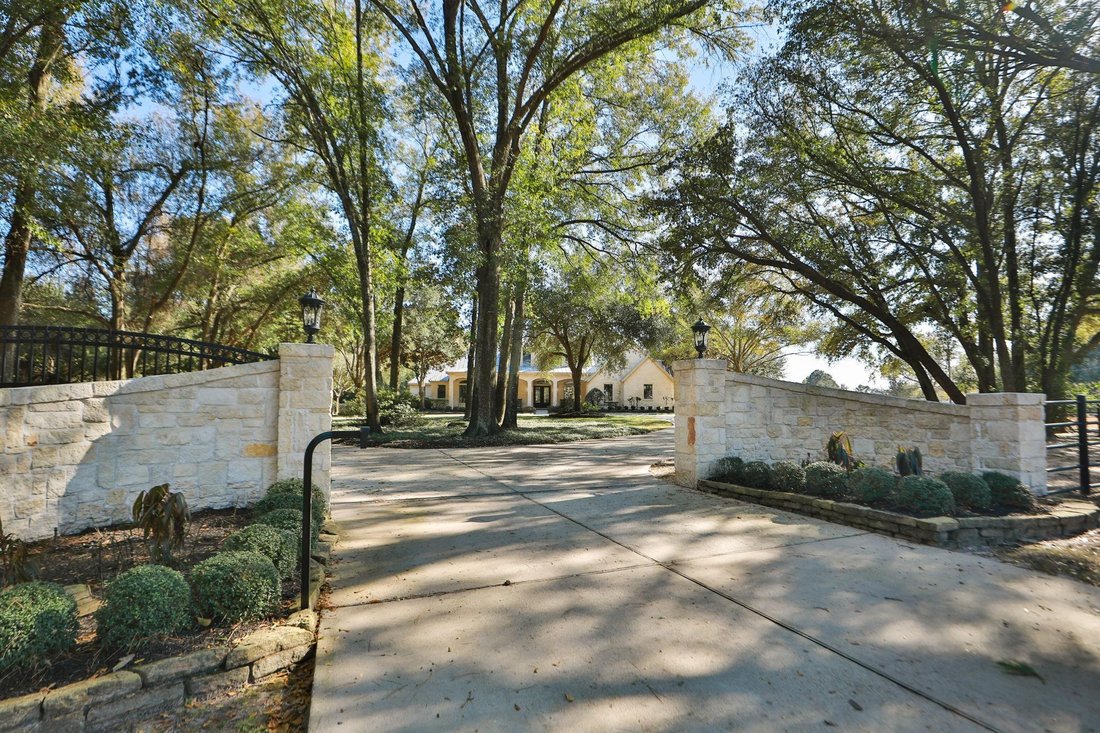 House in Tomball, Texas, United States 2 - 17050300
