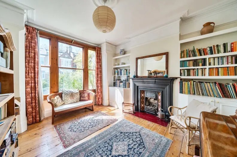 House in Holly Village, Haringey, England 4 - 17055248